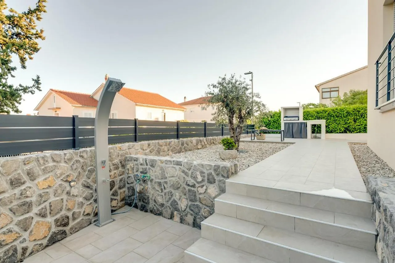 Cosmopolitan Apartments Krk Town
