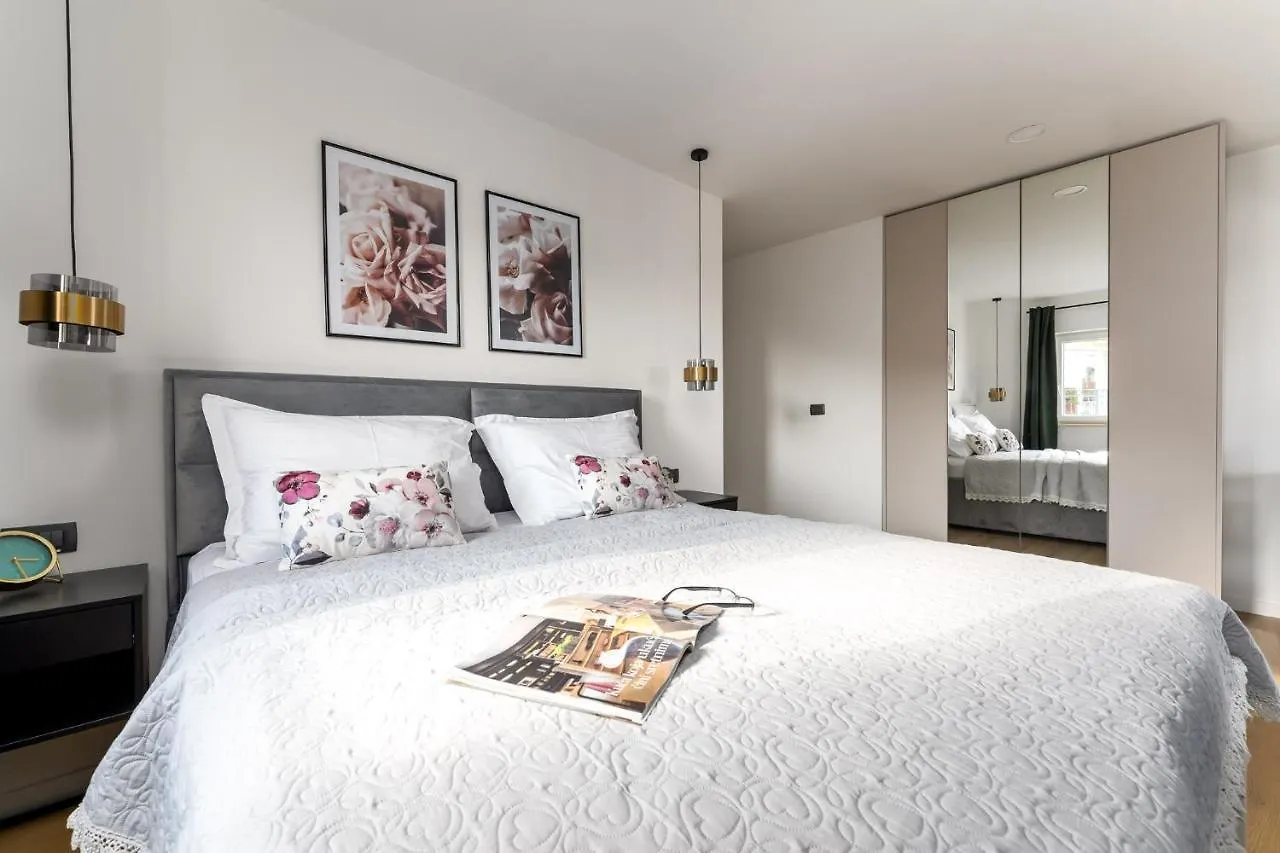 Cosmopolitan Apartments Krk Town Kroatien